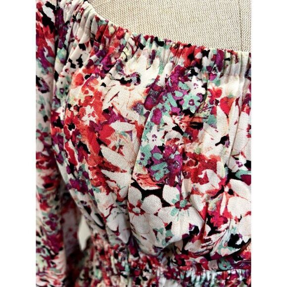 ASTR Floral Smocked Long Sleeve Blouse Size M - Picture 3 of 4